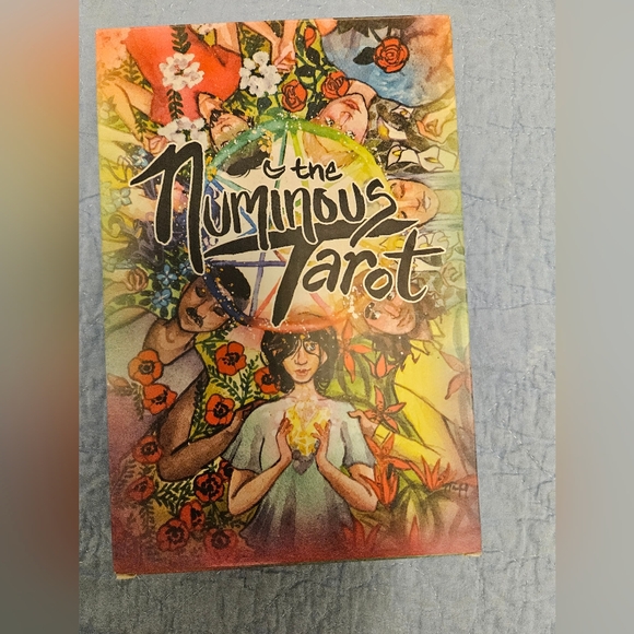 Numinous Tarot CARDS and Book - Picture 5 of 7